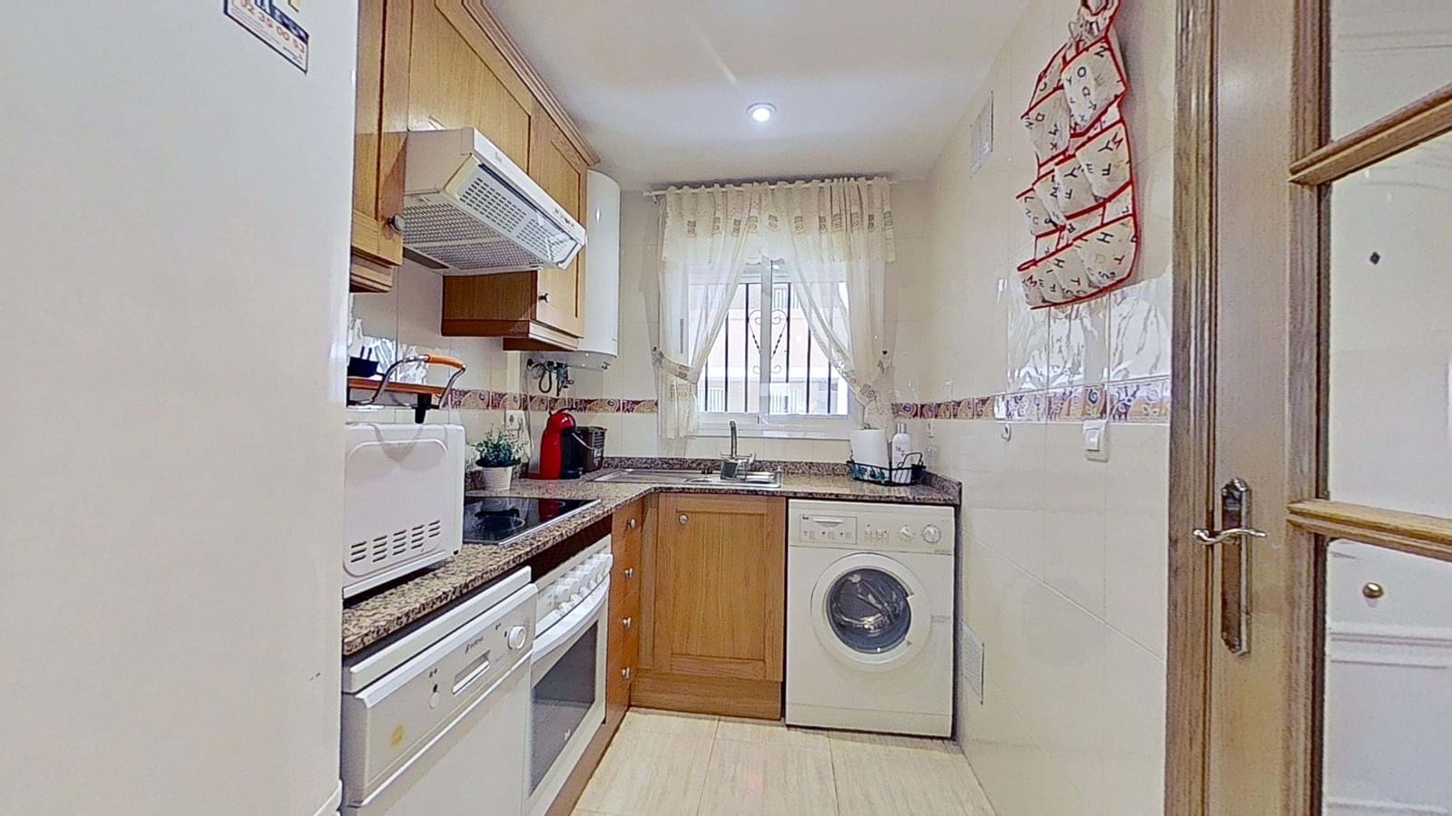 Apartamento de 2 habitaciones en Oropesa  en venta con piscina garaje - 129.900 € (Ref: 9987983)