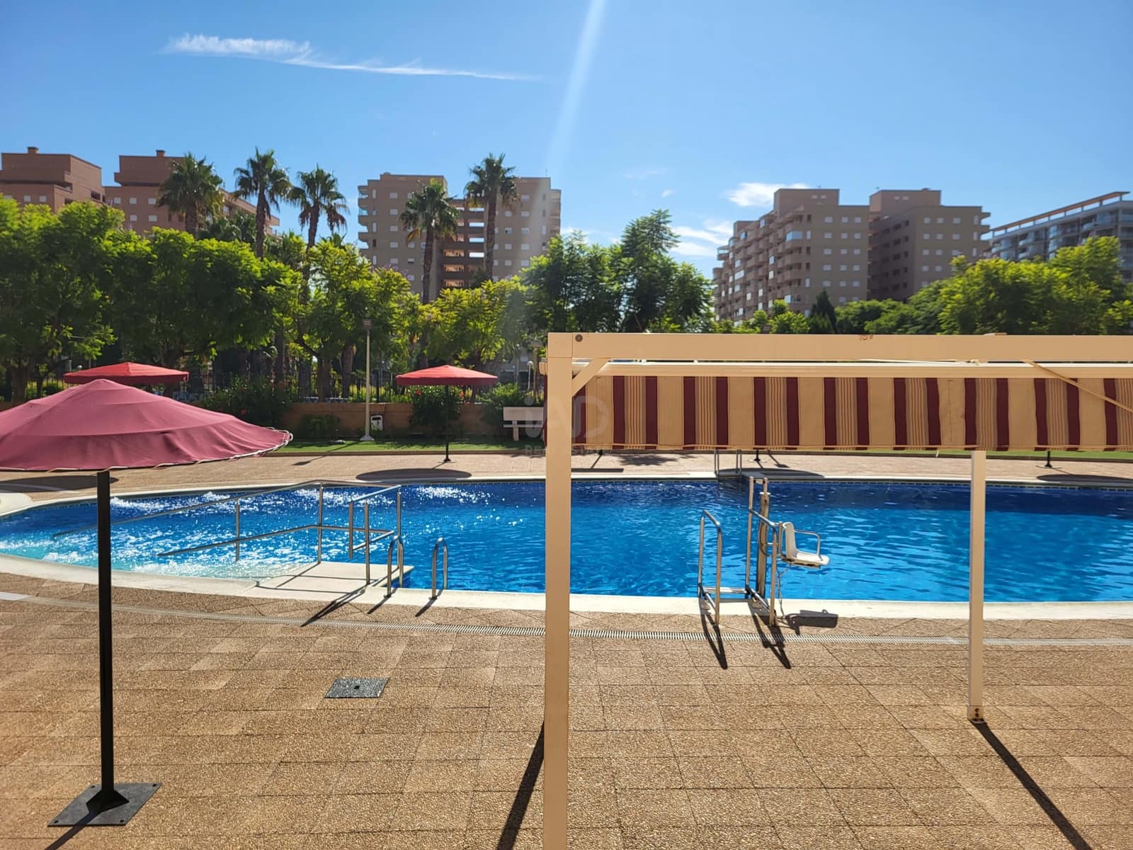 Apartamento de 2 habitaciones en Oropesa  en venta con piscina garaje - 129.900 € (Ref: 9987983)