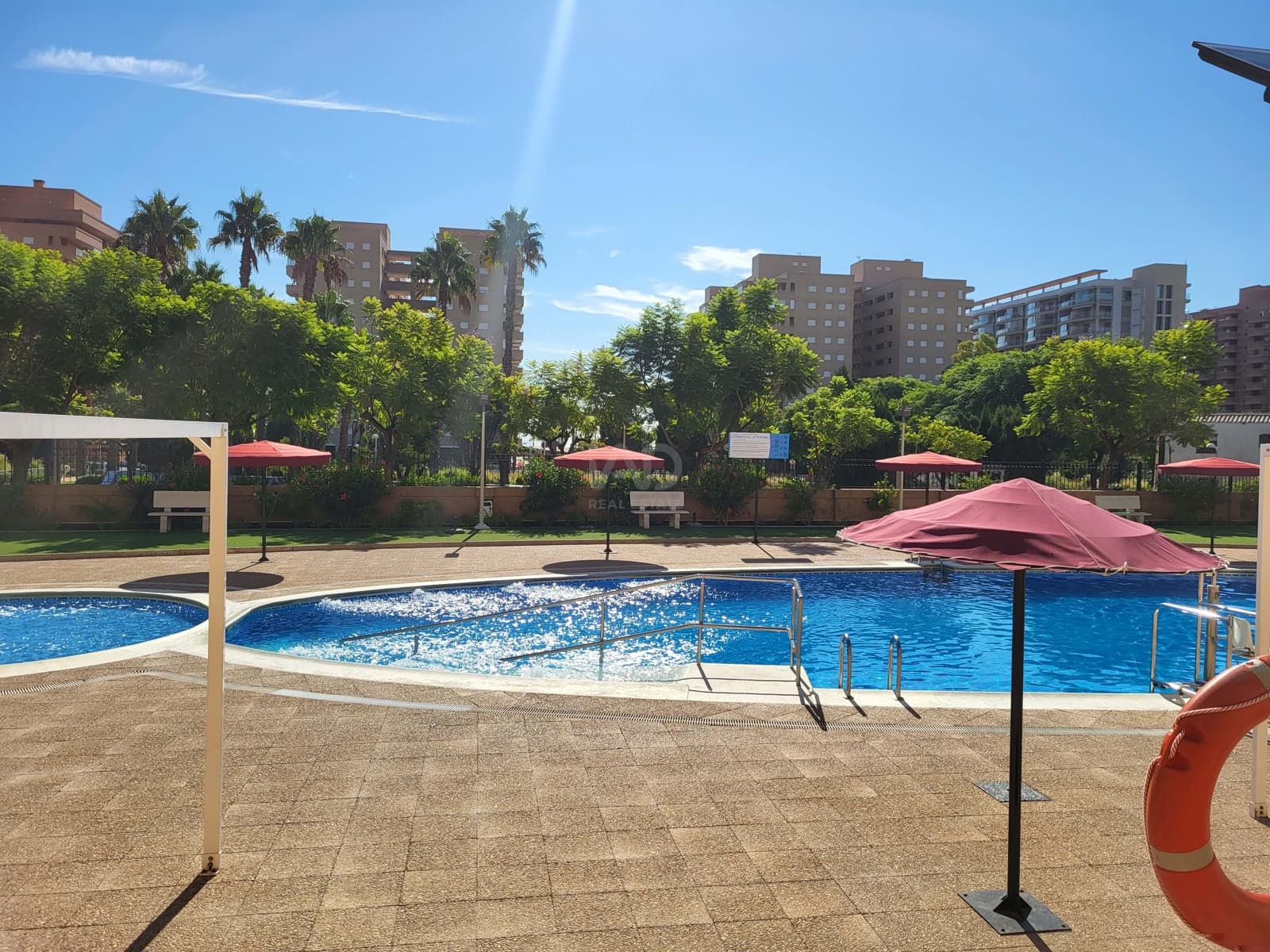 Apartamento de 2 habitaciones en Oropesa  en venta con piscina garaje - 129.900 € (Ref: 9987983)