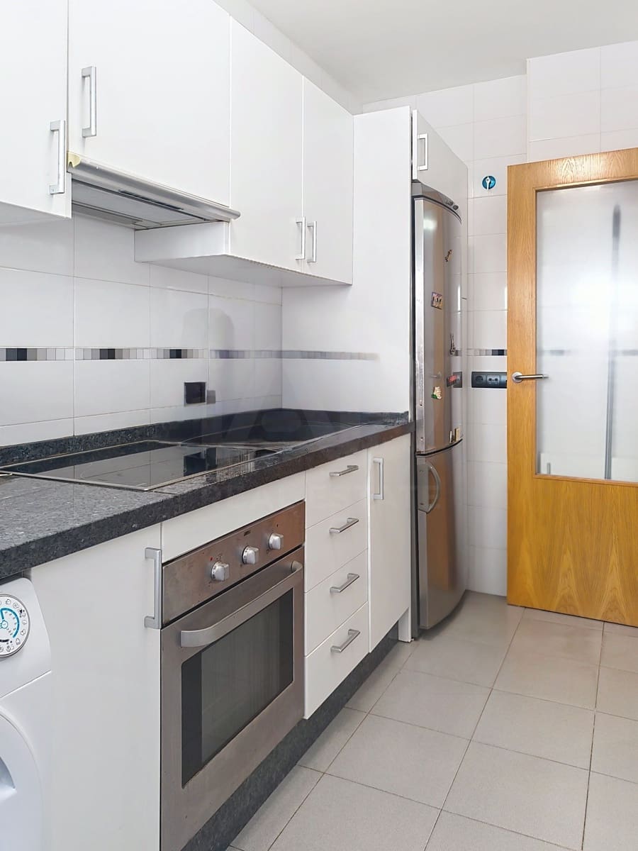 2 Zimmer Apartment zu verkaufen in Huelva Stadt - 157.000 € (Ref: 9987985)