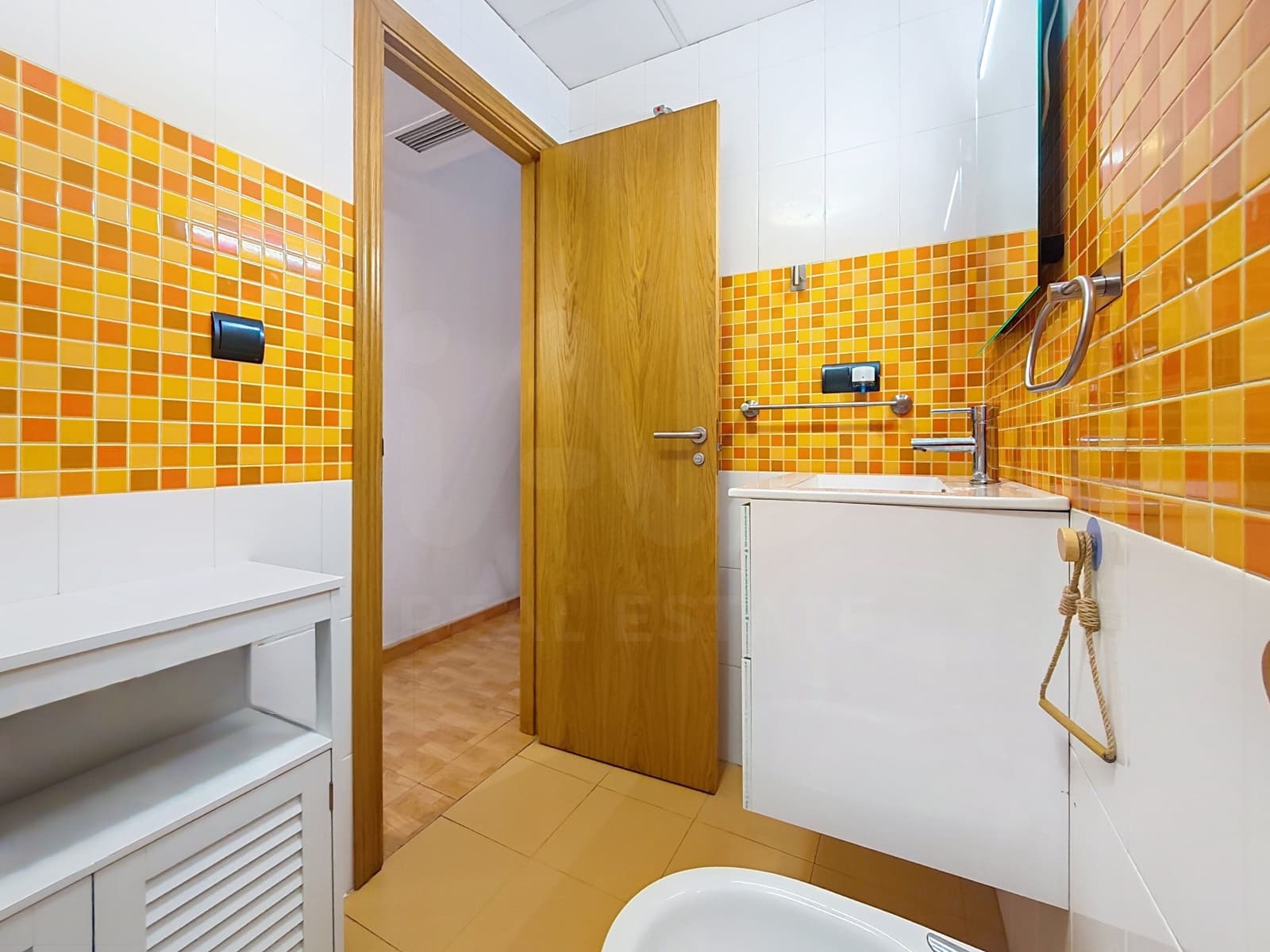 2 Zimmer Apartment zu verkaufen in Huelva Stadt - 157.000 € (Ref: 9987985)