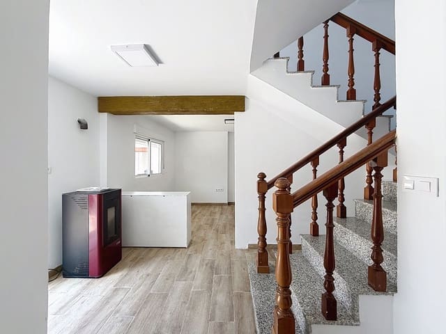 5 Zimmer Haus zu verkaufen in Pontevedra Stadt mit Garage - 182.000 € (Ref: 9987986)