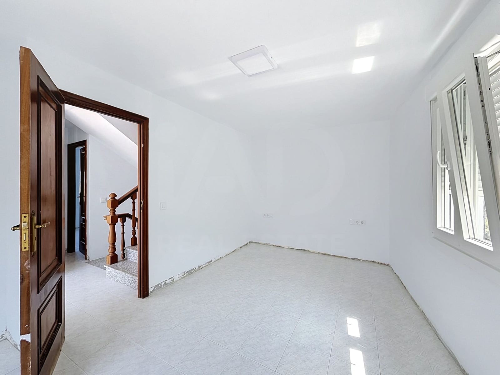5 Zimmer Haus zu verkaufen in Pontevedra Stadt mit Garage - 182.000 € (Ref: 9987986)