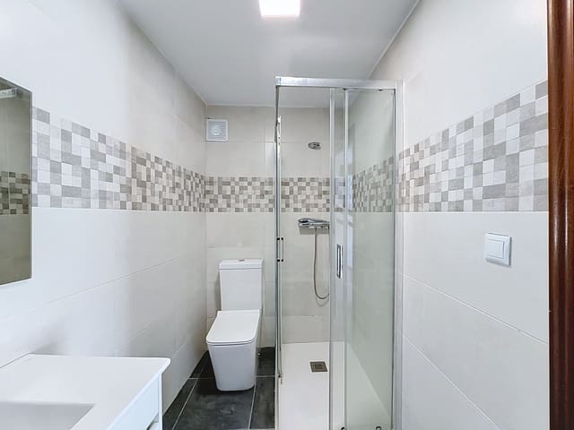 5 Zimmer Haus zu verkaufen in Pontevedra Stadt mit Garage - 182.000 € (Ref: 9987986)