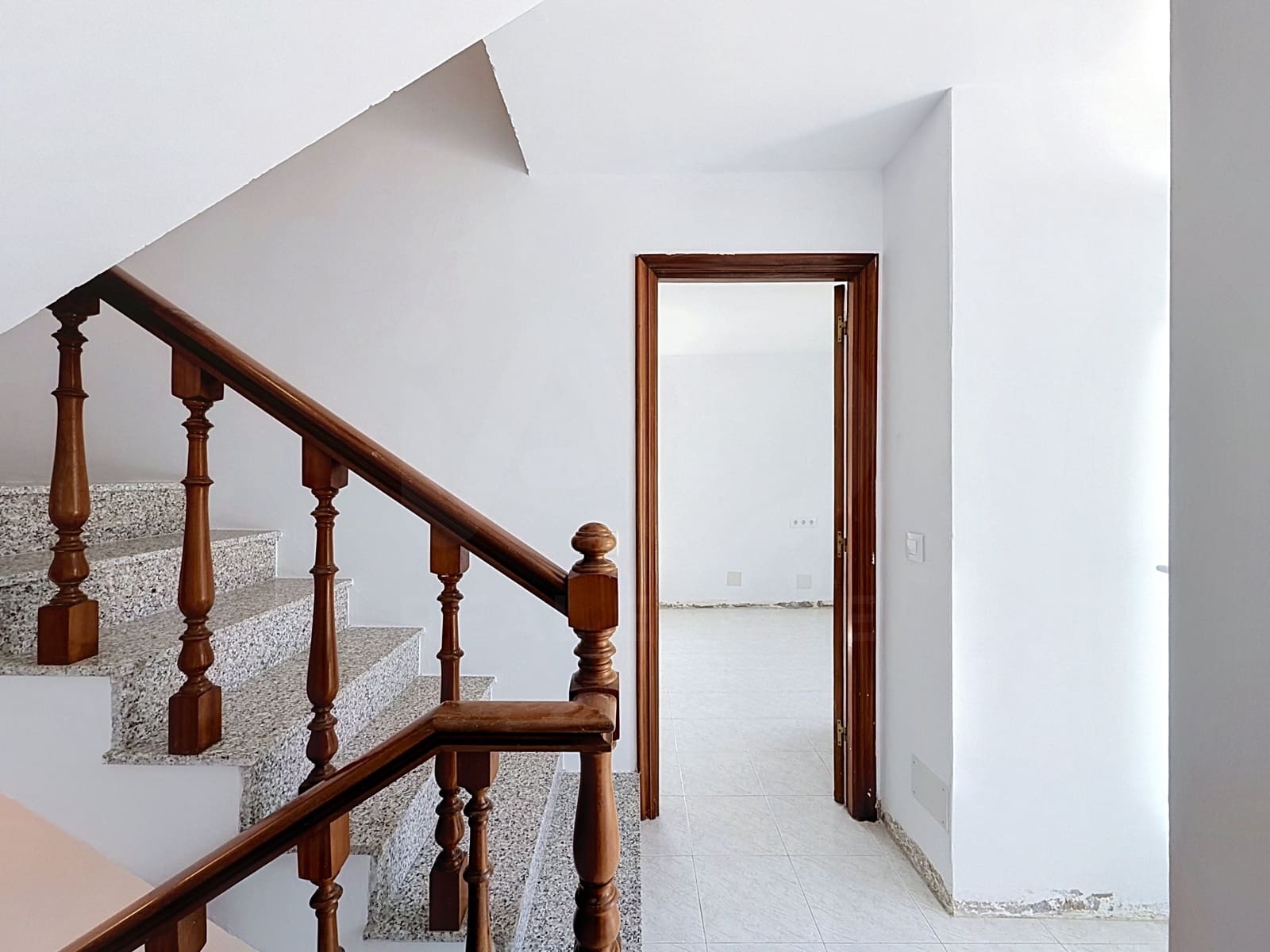 5 Zimmer Haus zu verkaufen in Pontevedra Stadt mit Garage - 182.000 € (Ref: 9987986)