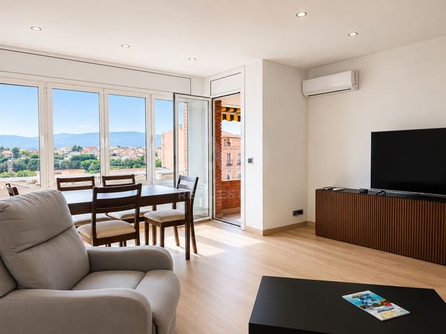 Apartamento de 4 habitaciones en Tarragona ciudad en venta - 229.000 € (Ref: 9987987)