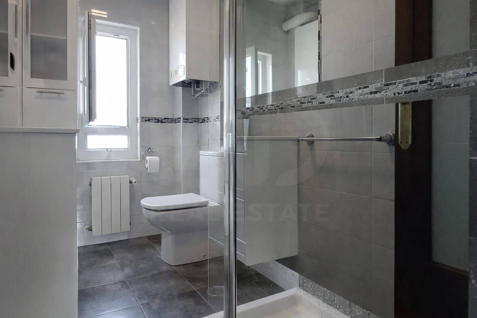 3 makuuhuone Huoneisto myytävänä paikassa Santander - 335 000 € (Ref: 9987989)