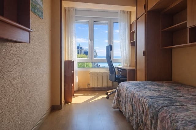 3 slaapkamer Appartement te koop in Santander - € 335.000 (Ref: 9987989)
