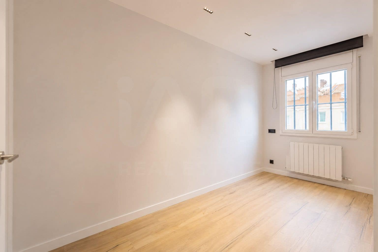 4 quarto Moradia em Banda para venda em Barcelona cidade com piscina garagem - 750 000 € (Ref: 9987993)
