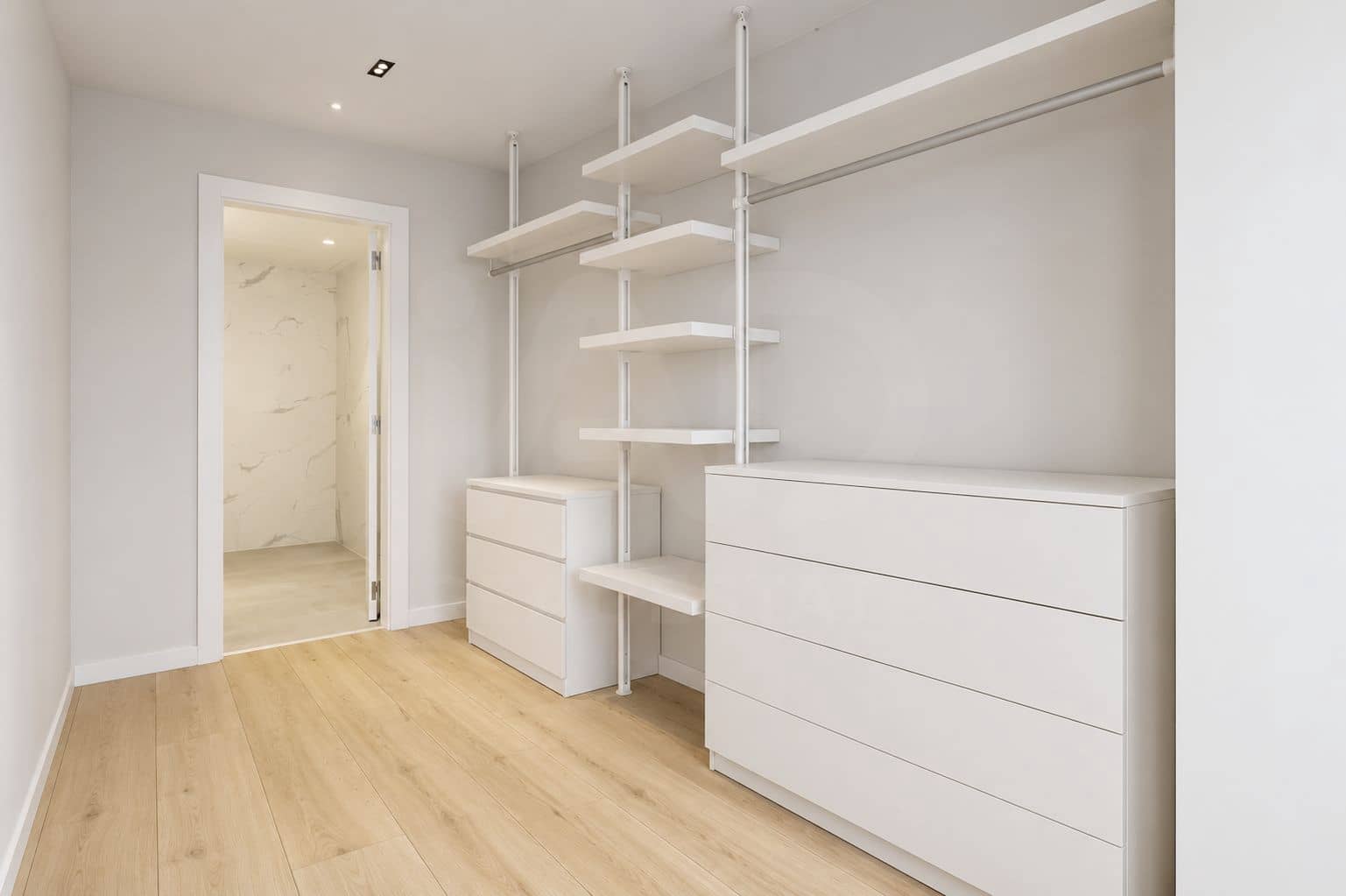 4 quarto Moradia em Banda para venda em Barcelona cidade com piscina garagem - 750 000 € (Ref: 9987993)