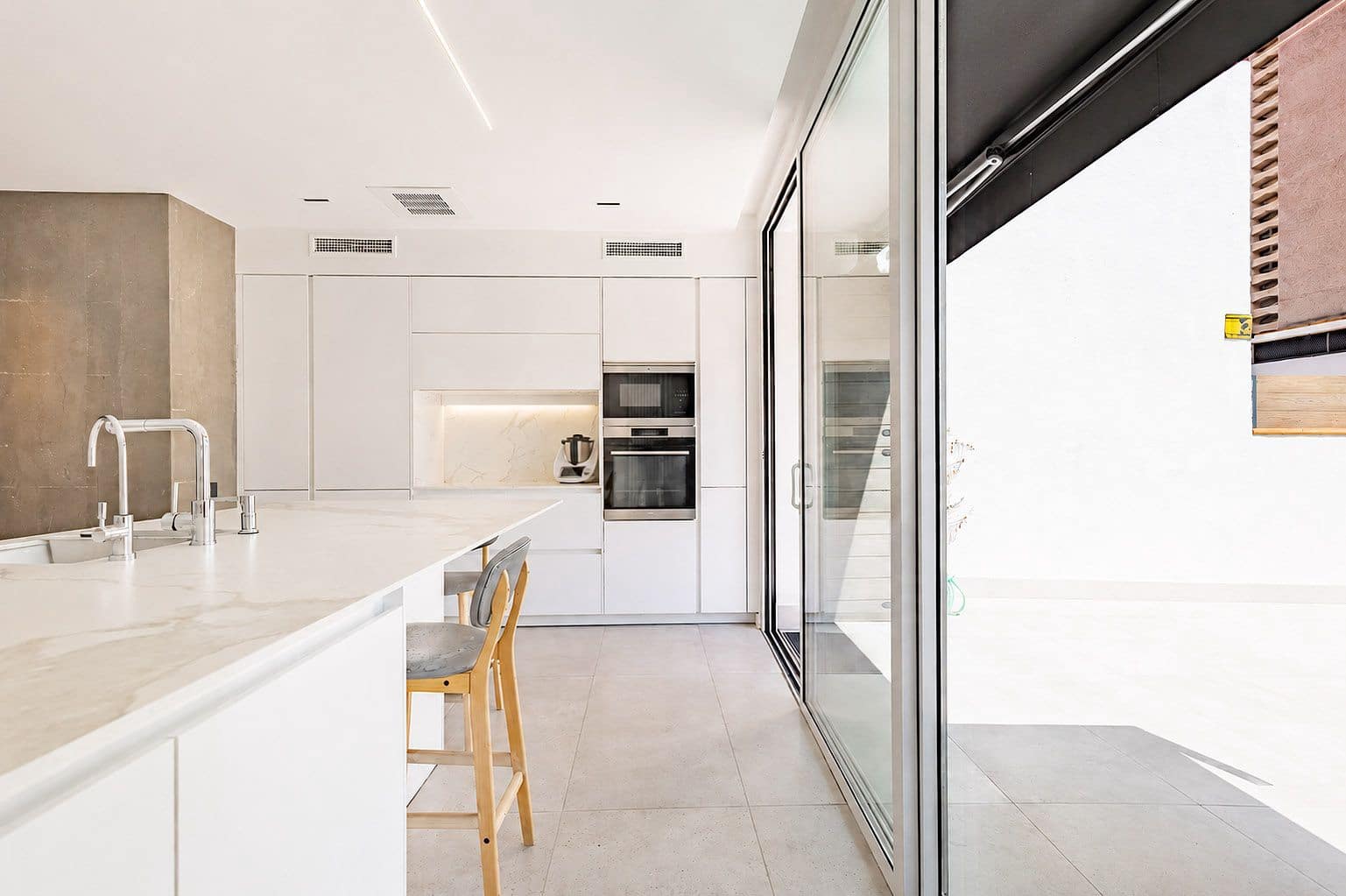 4 quarto Moradia em Banda para venda em Barcelona cidade com piscina garagem - 750 000 € (Ref: 9987993)
