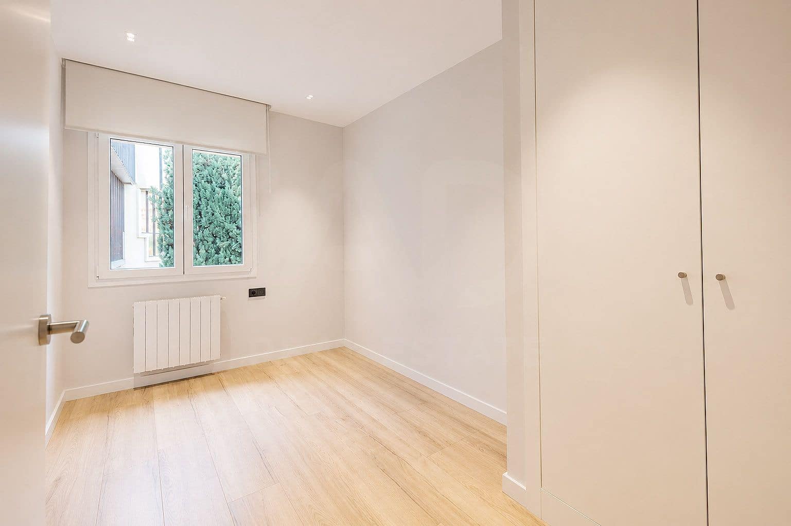 4 quarto Moradia em Banda para venda em Barcelona cidade com piscina garagem - 750 000 € (Ref: 9987993)