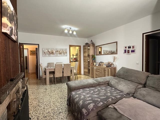 5 sovrum Lägenhet till salu i Sant Andreu de la Barca - 390 000 € (Ref: 9987996)