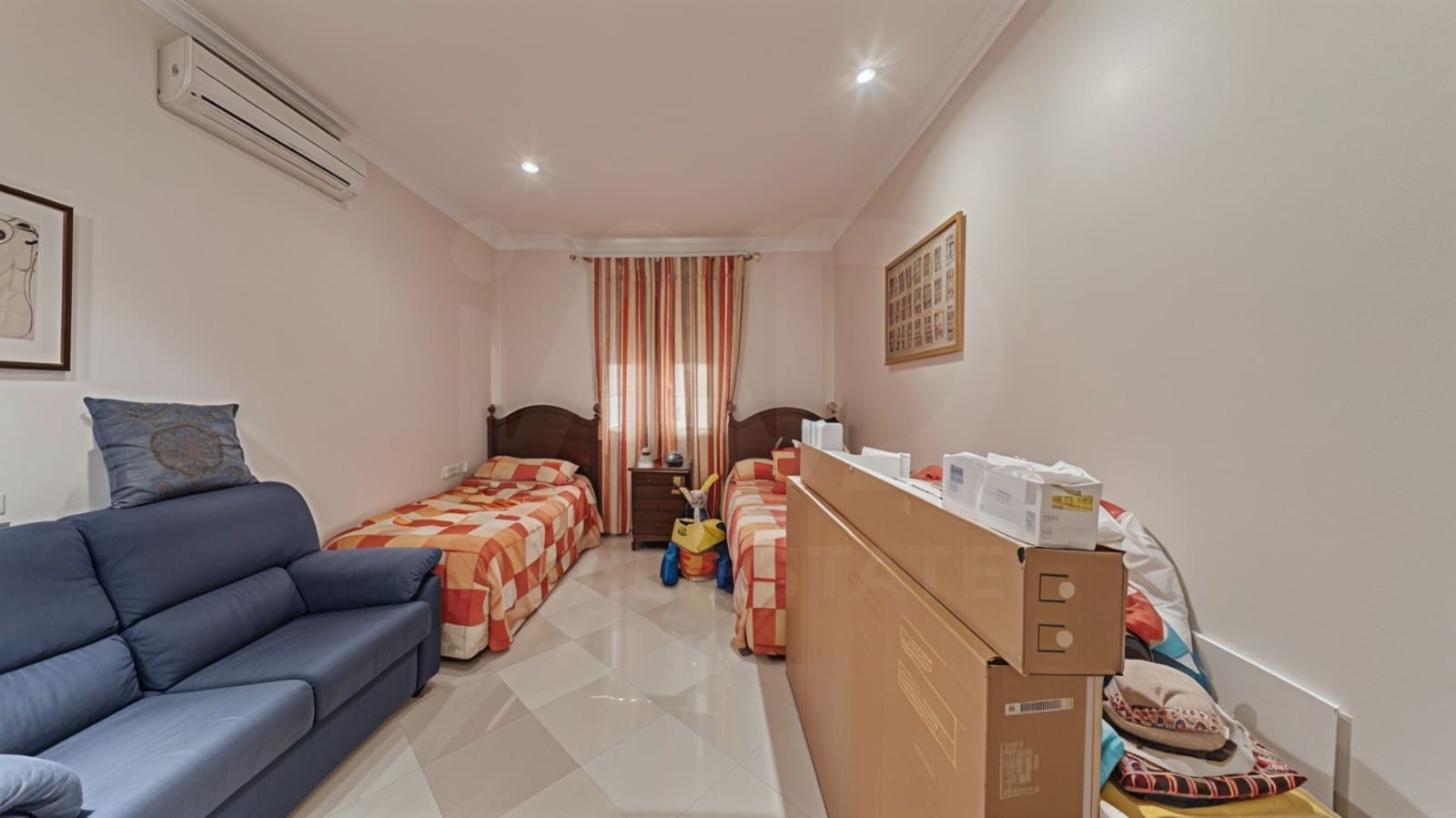 4 sypialnia Dom na sprzedaż w Miasto Kadyks z basenem garażem - 499 950 € (Ref: 9987998)