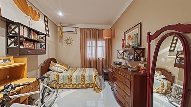4 soverom Hus til salgs i Cádiz by med svømmebasseng garasje - € 499 950 (Ref: 9987998)