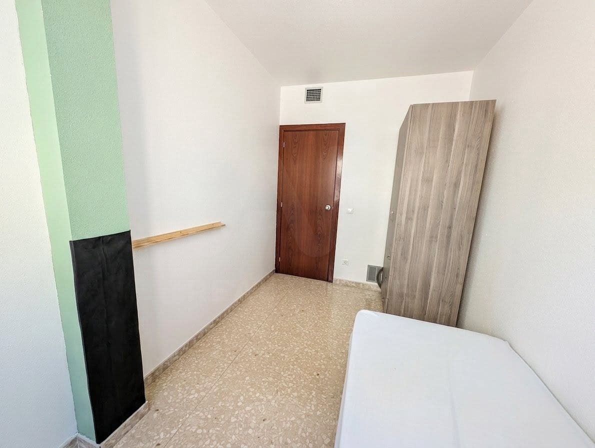 4 sovrum Lägenhet till salu i Tarragona stad - 185 000 € (Ref: 9987999)