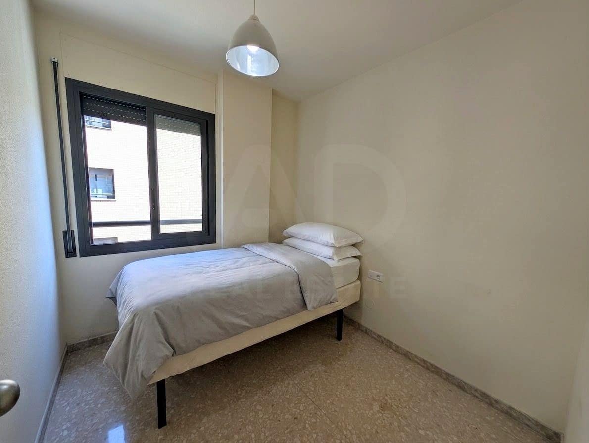 4 sovrum Lägenhet till salu i Tarragona stad - 185 000 € (Ref: 9987999)