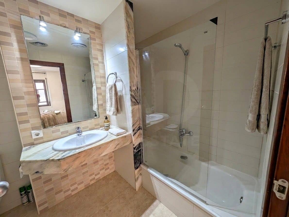4 sovrum Lägenhet till salu i Tarragona stad - 185 000 € (Ref: 9987999)