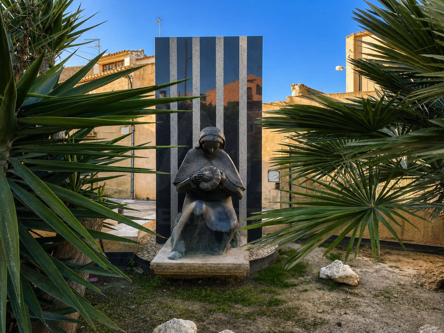 Ubebygd land til salgs i Tarragona by - € 125 000 (Ref: 9988001)