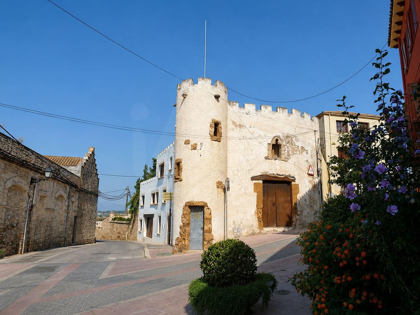 Ubebygd land til salgs i Tarragona by - € 125 000 (Ref: 9988001)