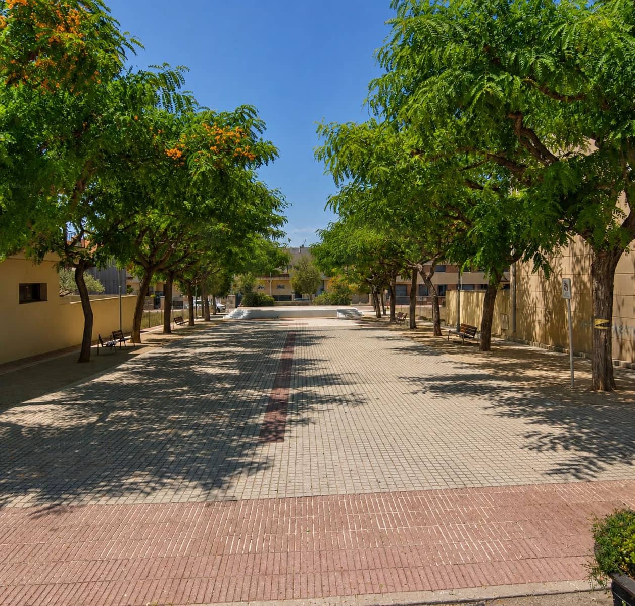 Ubebygd land til salgs i Tarragona by - € 125 000 (Ref: 9988001)