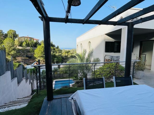 Casa de 4 habitaciones en Tarragona ciudad en venta con piscina garaje - 415.000 € (Ref: 9988002)