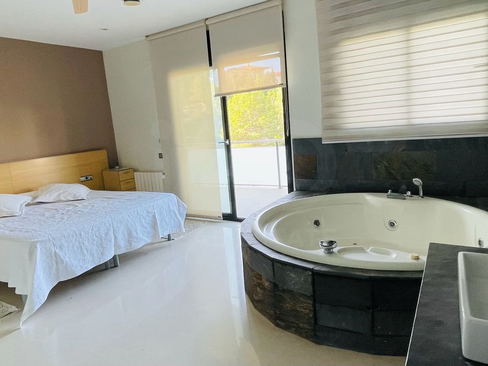4 Zimmer Haus zu verkaufen in Tarragona Stadt mit Pool Garage - 415.000 € (Ref: 9988002)
