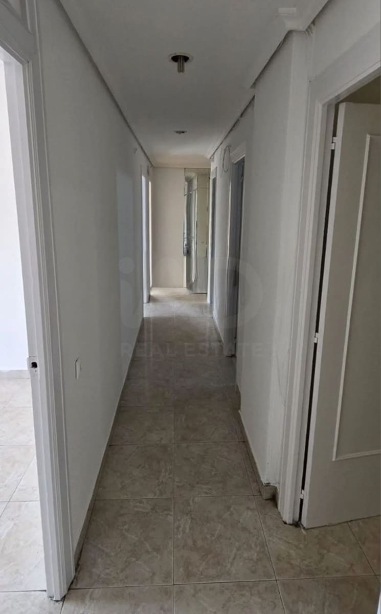 Apartamento de 4 habitaciones en Logroño en venta - 299.999 € (Ref: 9988003)