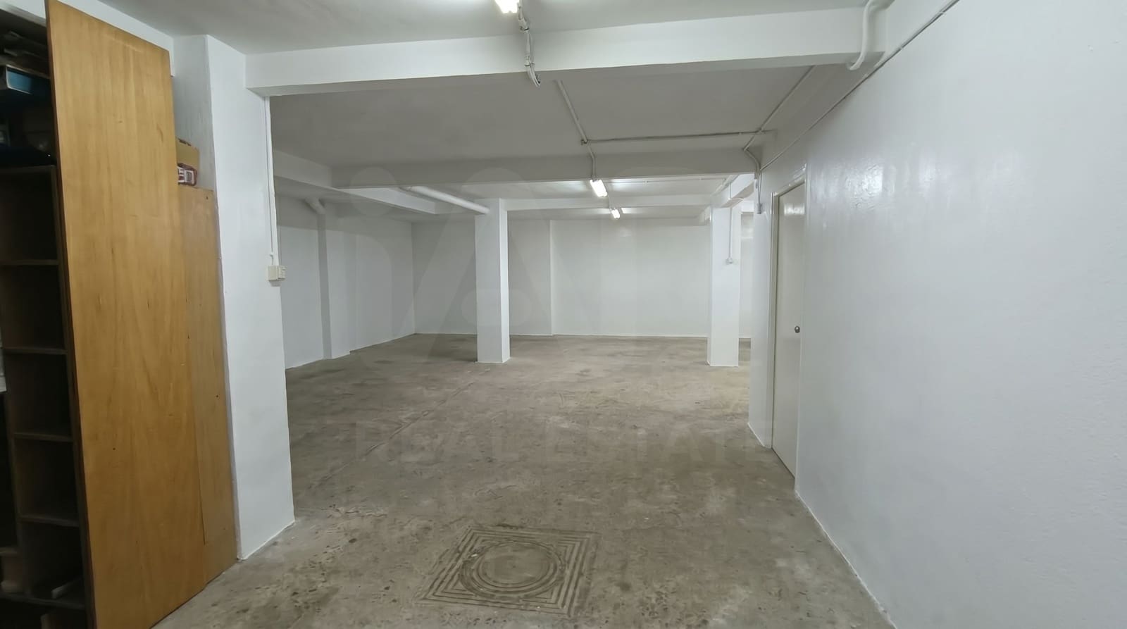 Garage til salg i Madrid by - € 170.000 (Ref: 9988004)