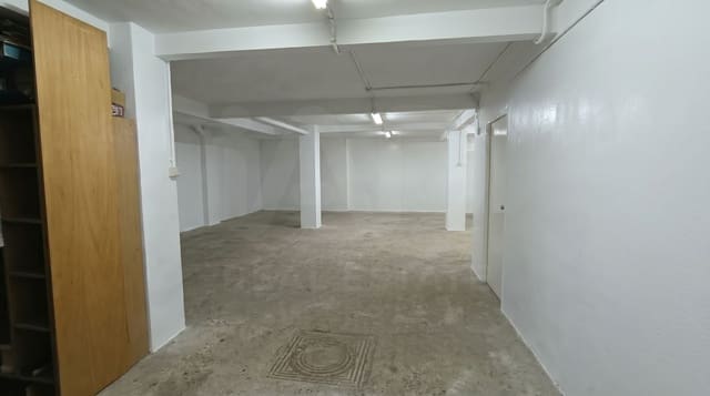 Garasje til salgs i Ventas, Madrid by - € 170 000 (Ref: 9988004)
