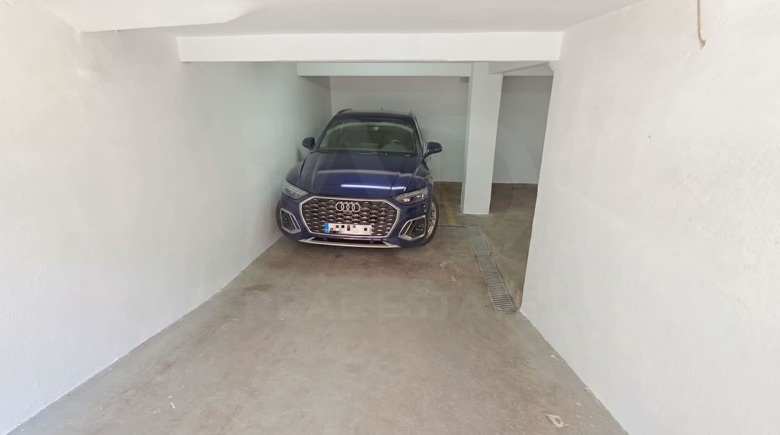 Garage til salg i Madrid by - € 170.000 (Ref: 9988004)