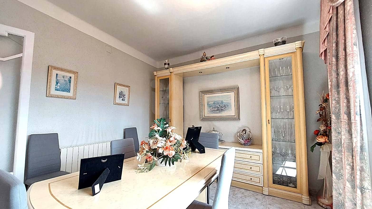 4 sypialnia Apartament na sprzedaż w Miasto Barcelona - 135 000 € (Ref: 9988012)