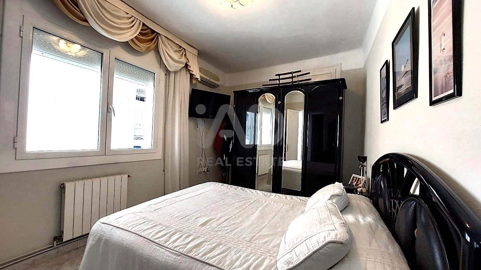 4 sypialnia Apartament na sprzedaż w Miasto Barcelona - 135 000 € (Ref: 9988012)