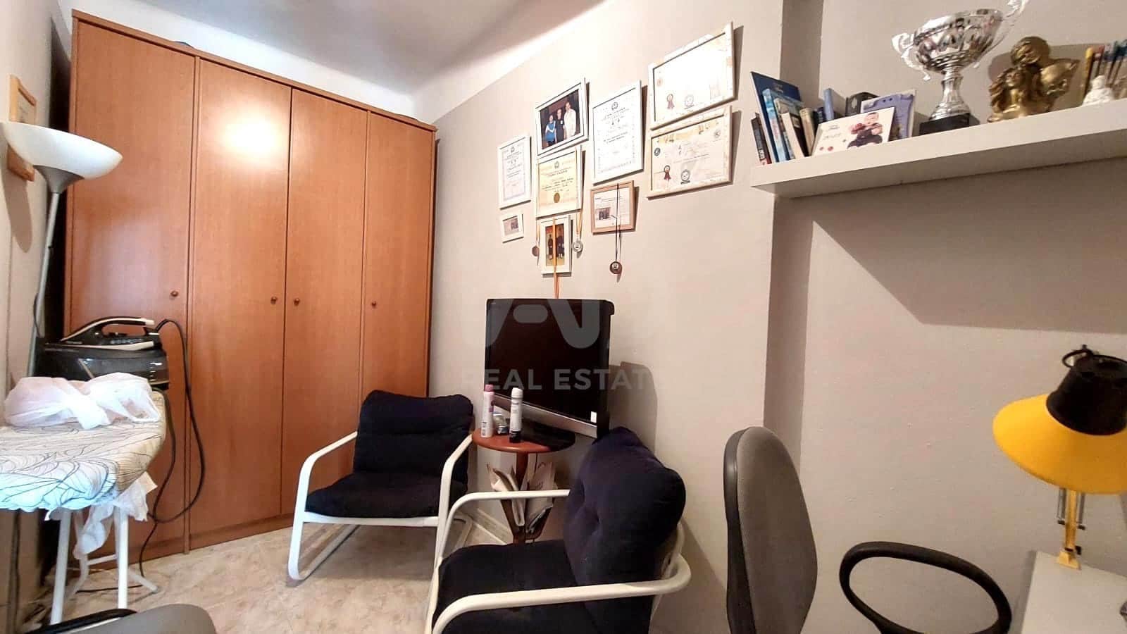 4 sypialnia Apartament na sprzedaż w Miasto Barcelona - 135 000 € (Ref: 9988012)