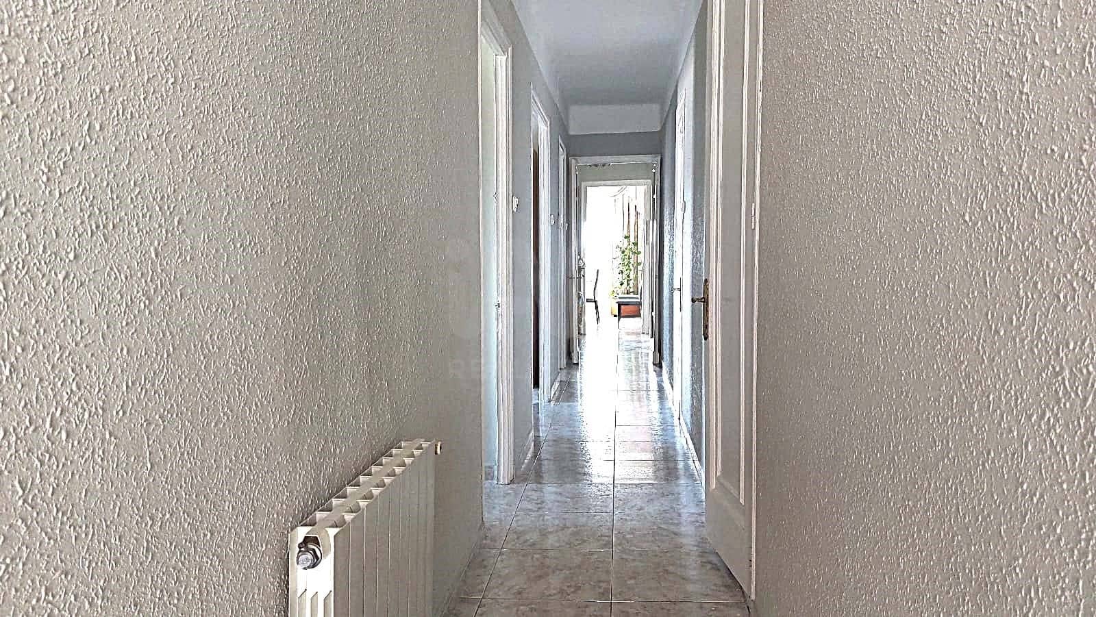 4 sypialnia Apartament na sprzedaż w Miasto Barcelona - 135 000 € (Ref: 9988012)