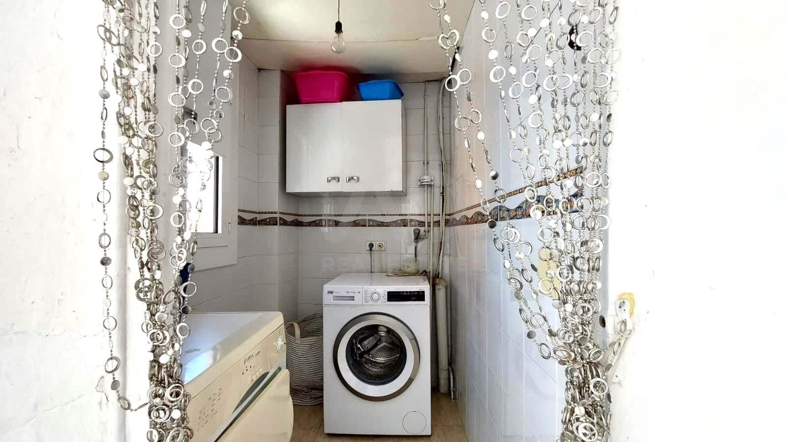 4 sypialnia Apartament na sprzedaż w Miasto Barcelona - 135 000 € (Ref: 9988012)