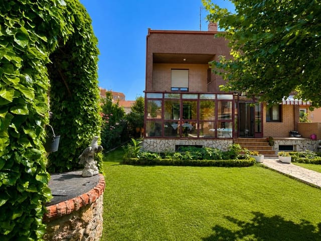 6 quarto Casa em Banda para venda em Burgos cidade - 540 000 € (Ref: 9988015)