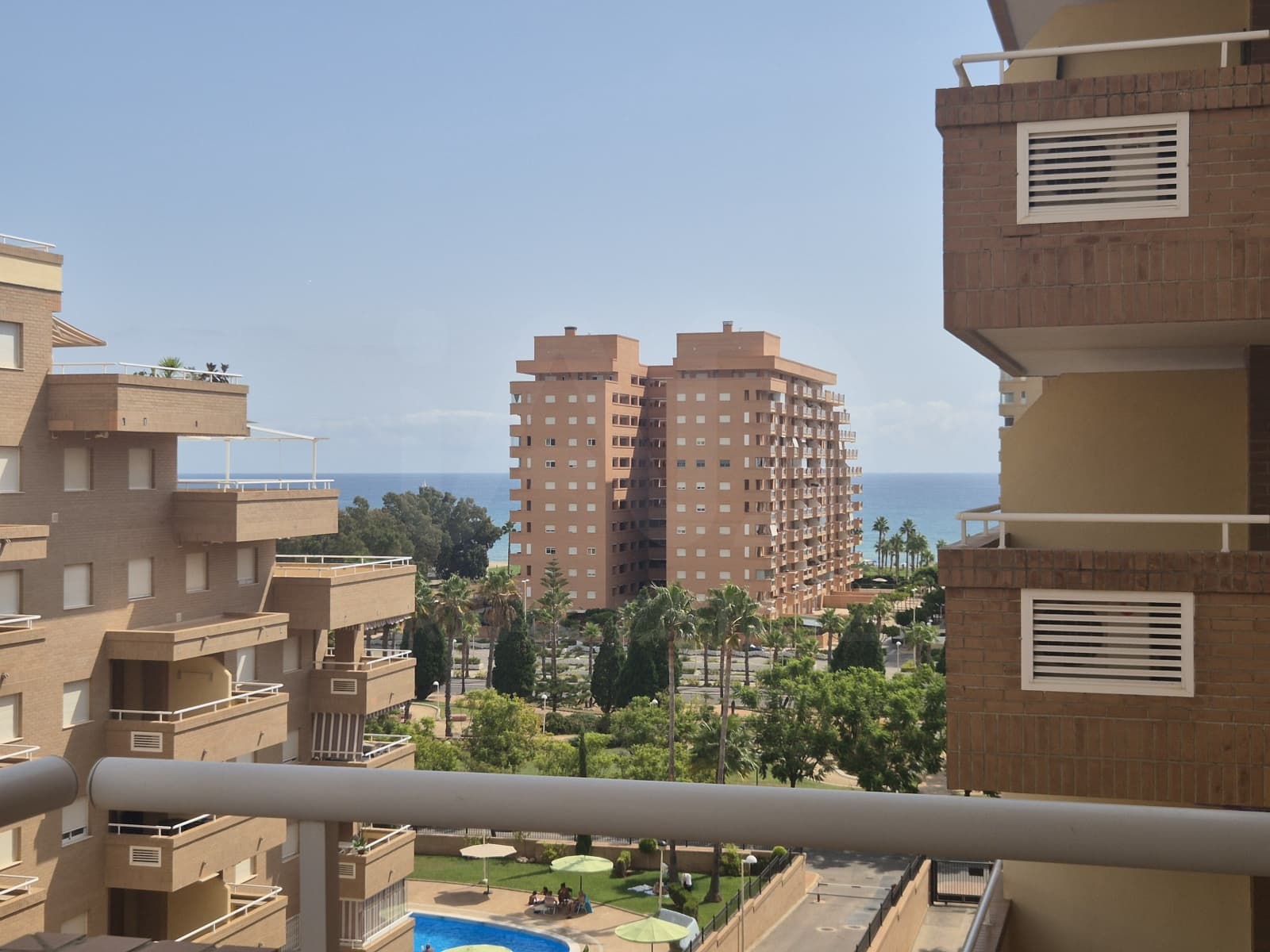 2 bedroom Apartment for sale in Oropesa  with pool garage - € 135,000 (Ref: 9988016)
