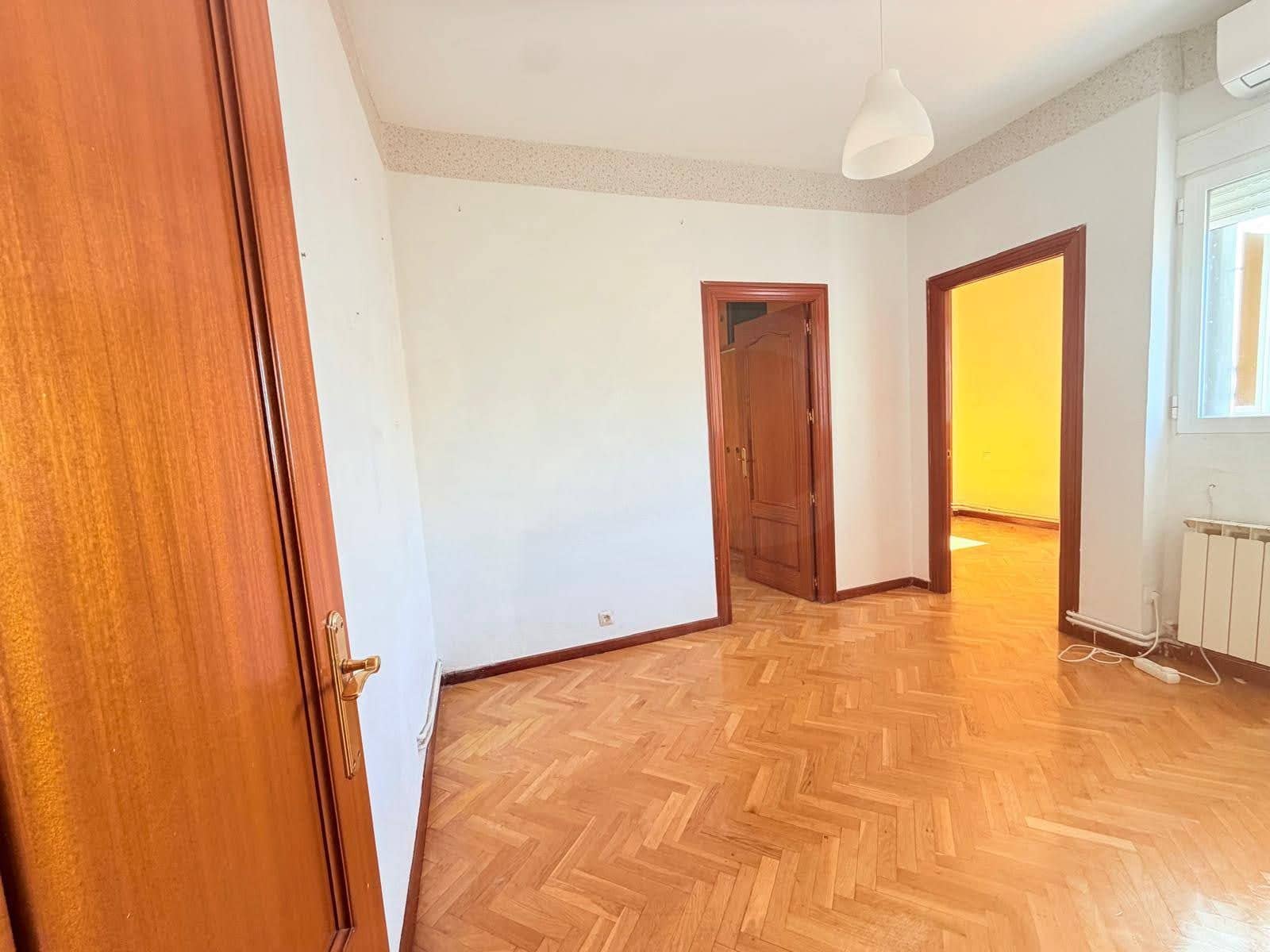 2 makuuhuone Huoneisto myytävänä paikassa Madrid kaupunki - 522 000 € (Ref: 9988020)
