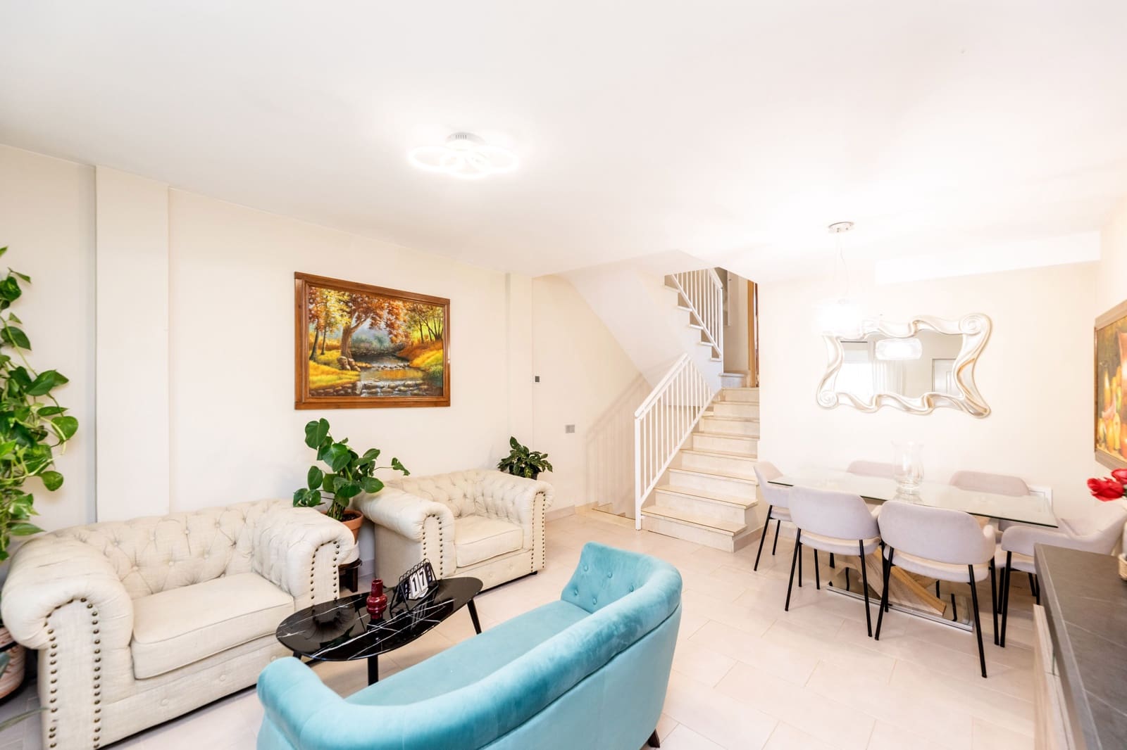 3 soveværelse Rækkehus til salg i Madrid by med garage - € 520.000 (Ref: 9988023)