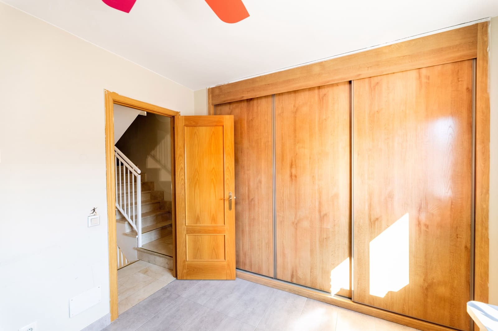 3 soveværelse Rækkehus til salg i Madrid by med garage - € 520.000 (Ref: 9988023)