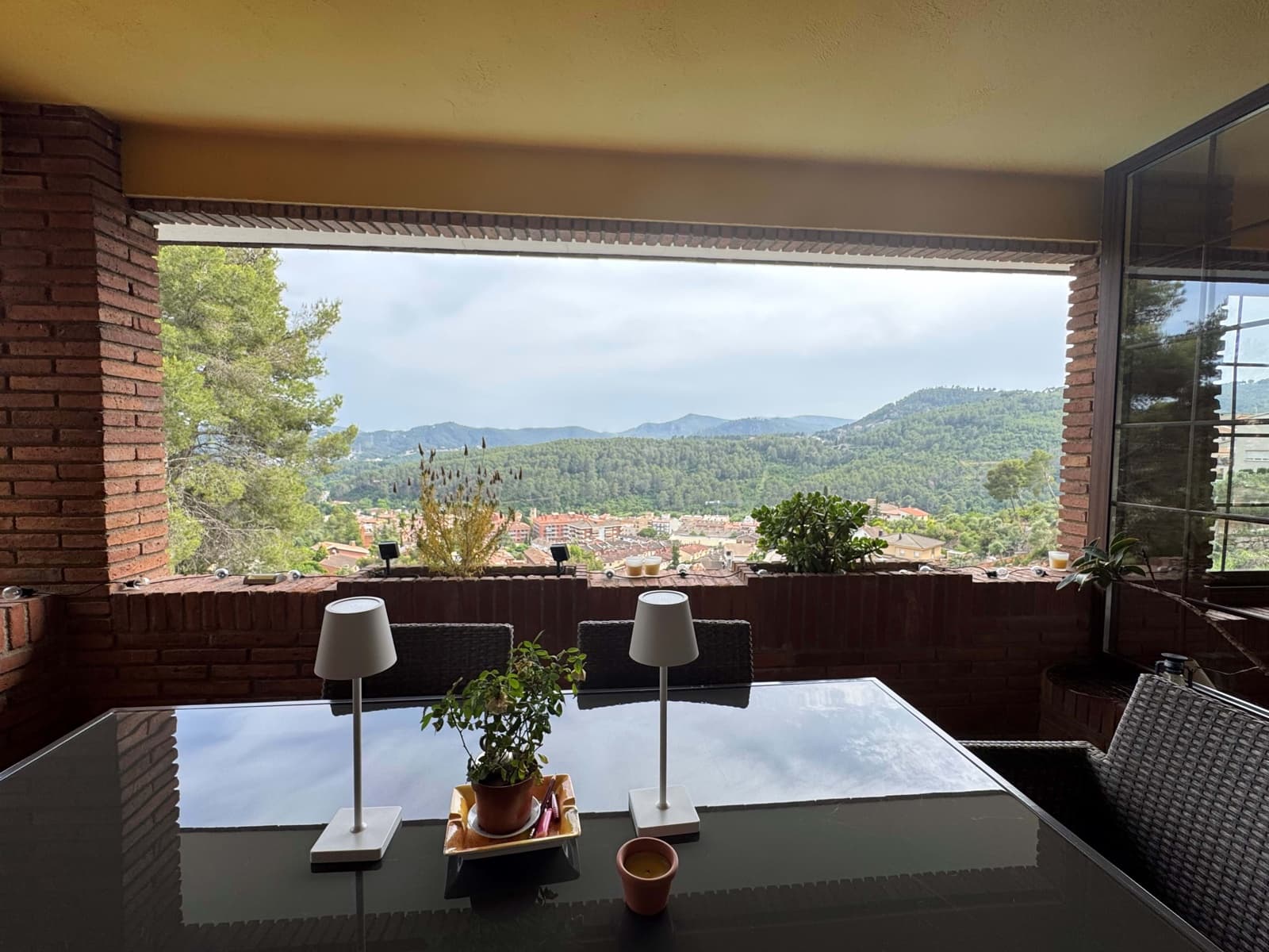 5 soverom Hus til salgs i Barcelona by med svømmebasseng - € 870 000 (Ref: 9988024)