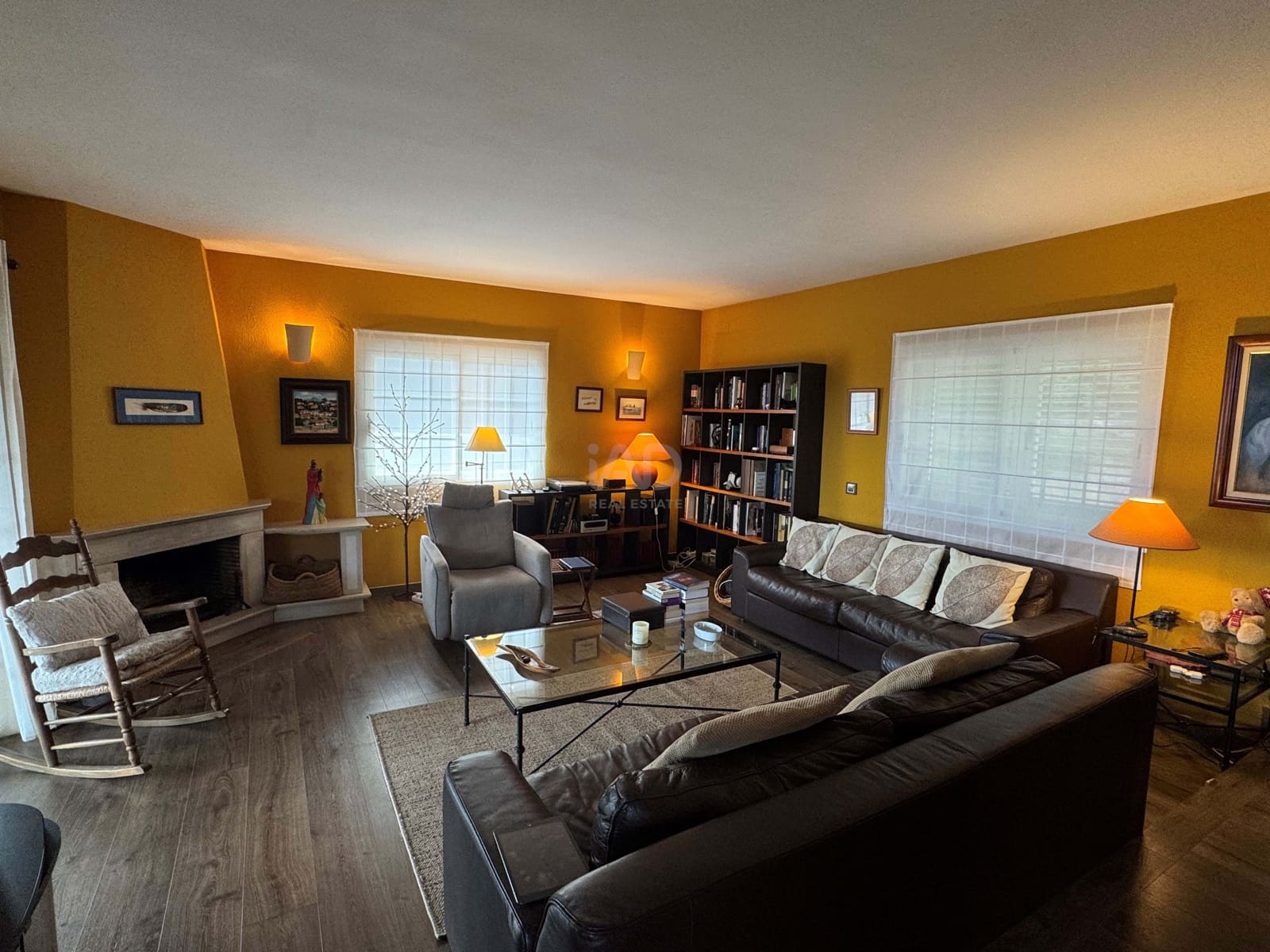 5 soverom Hus til salgs i Barcelona by med svømmebasseng - € 870 000 (Ref: 9988024)