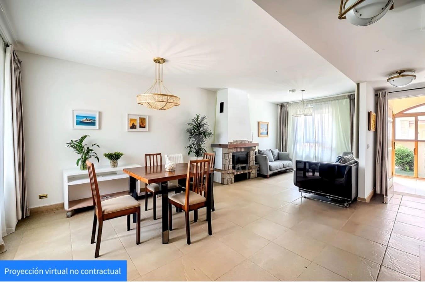 4 soveværelse Rækkehus til salg i Cadiz by med swimmingpool - € 649.000 (Ref: 9988025)