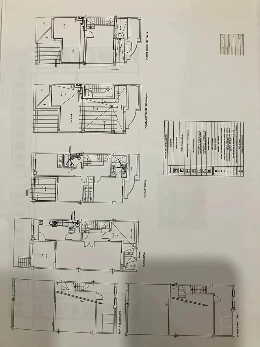 4 soveværelse Rækkehus til salg i Cadiz by med swimmingpool - € 649.000 (Ref: 9988025)