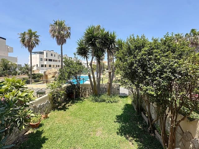 4 soveværelse Rækkehus til salg i Cádiz by med swimmingpool - € 649.000 (Ref: 9988025)