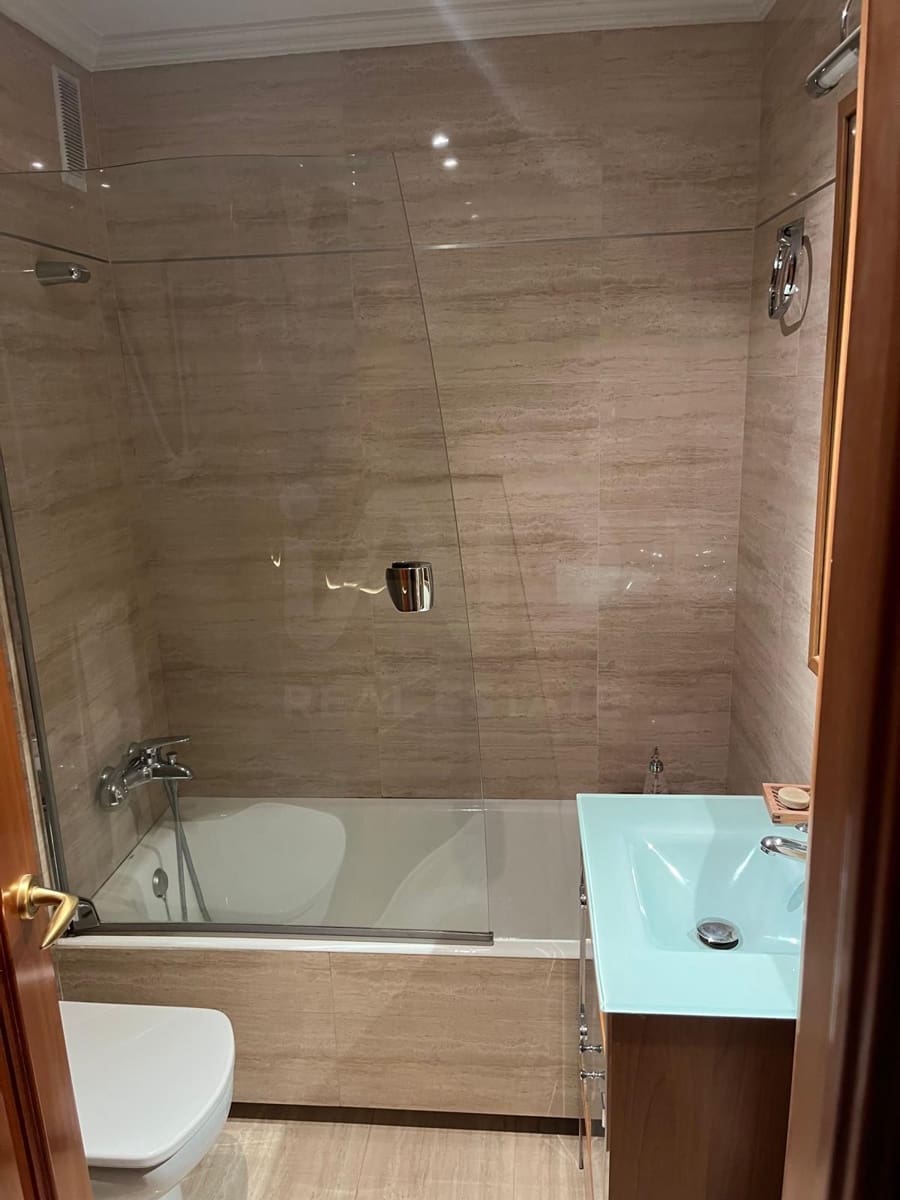 4 soverom Leilighet til salgs i Madrid by med garasje - € 950 000 (Ref: 9988026)
