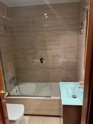 4 soverom Leilighet til salgs i Estrella, Madrid by med garasje - € 950 000 (Ref: 9988026)