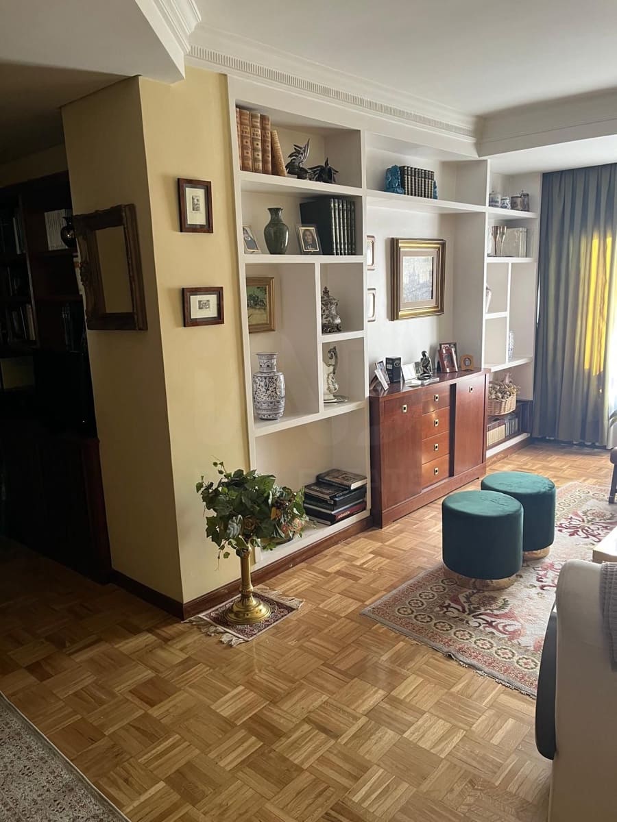 4 soverom Leilighet til salgs i Madrid by med garasje - € 950 000 (Ref: 9988026)