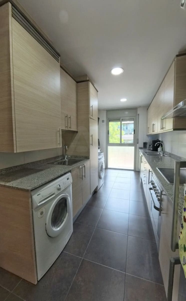 3 sypialnia Apartament na sprzedaż w Bigues i Riells - 279 000 € (Ref: 9988027)
